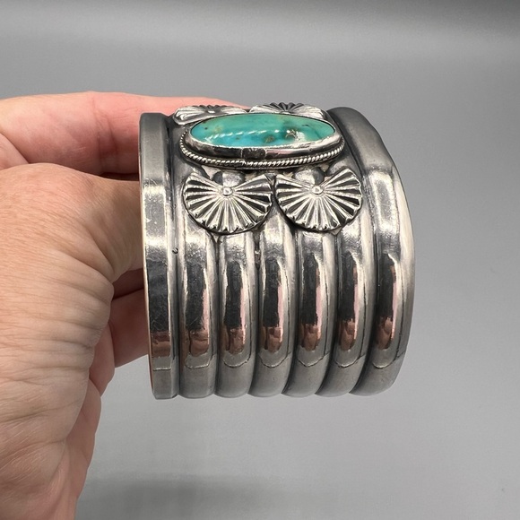 🩵Vintage Navajo Genuine Turquoise and Silver Cuff. 1 3/4 inch wide. 97g TW - Picture 6 of 10